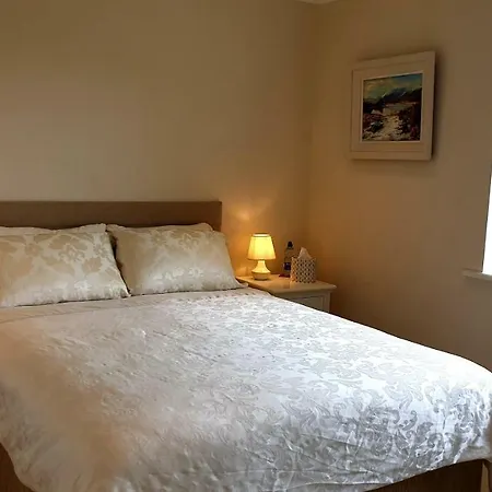 Luxury En-suite Bedrooms Rum i privatbostad
